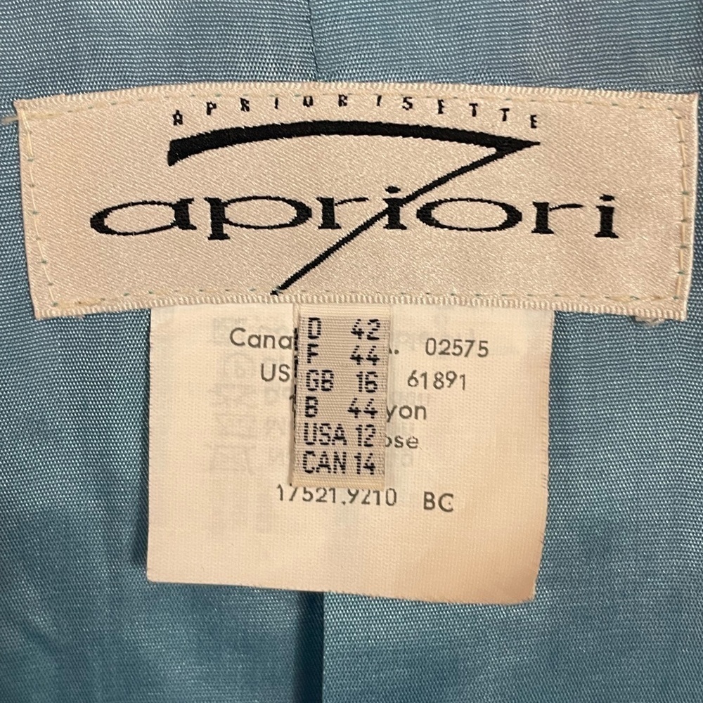Apriori jacket‎ 12 - Picture 4 of 6